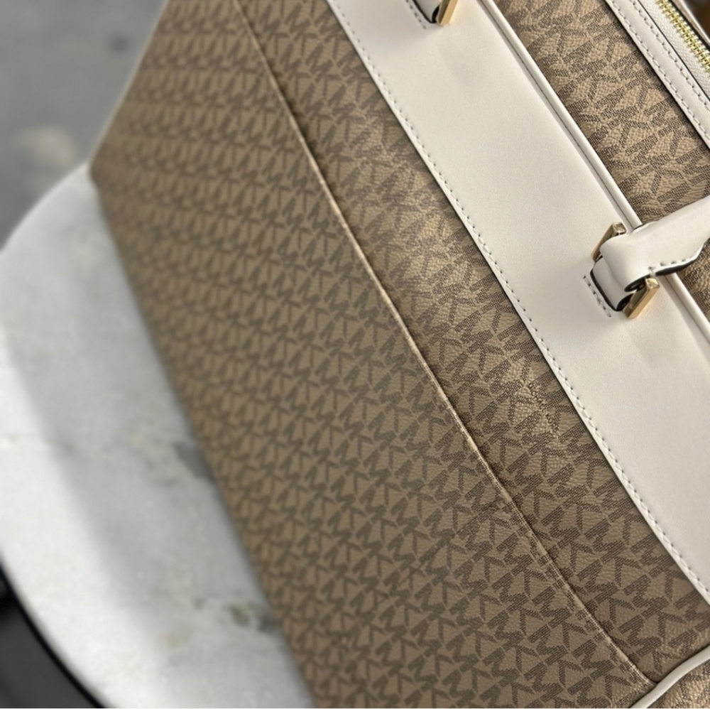 Michael KORS the weekender bag - Picture 2 of 7